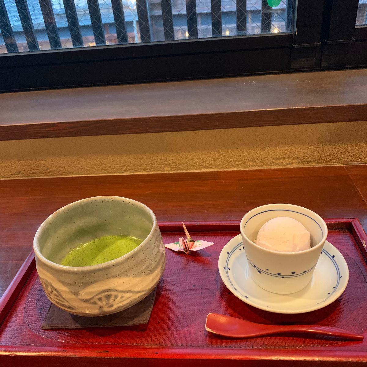 顔はめパネル見るとやりたくなる性