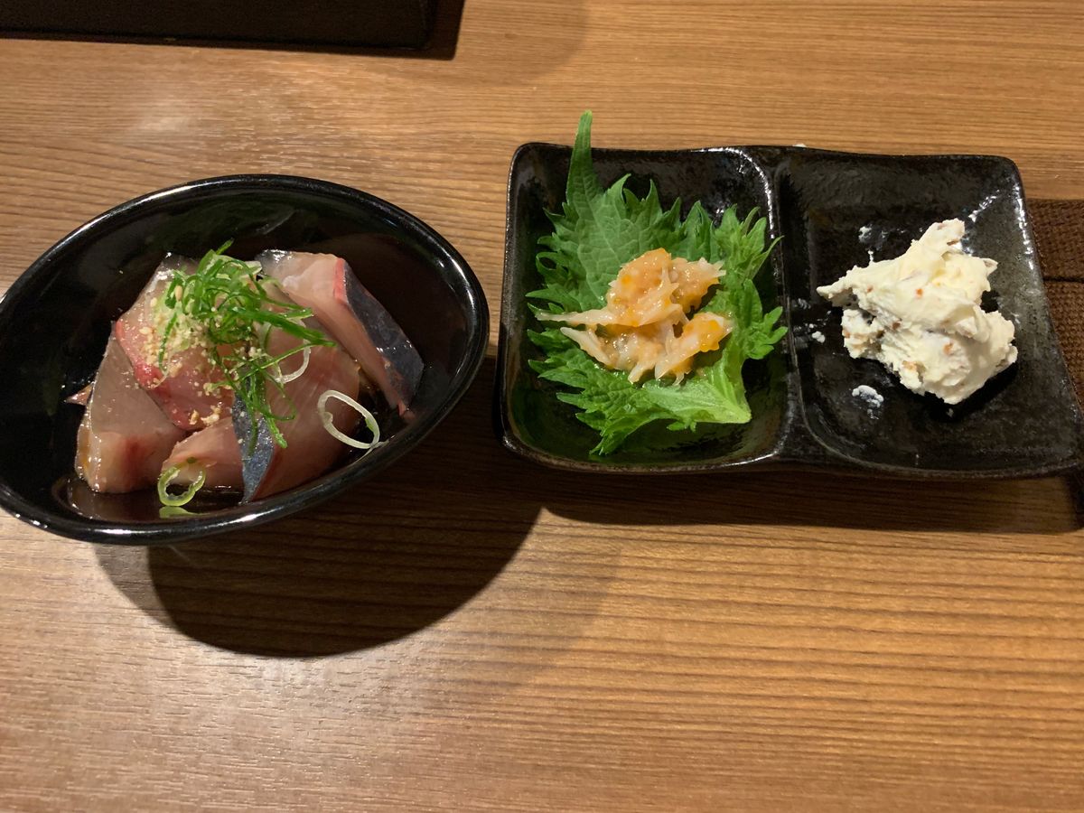 ばくらい、としろ等の珍味にオススメしてもらった日本酒を飲んでみた。
また行...