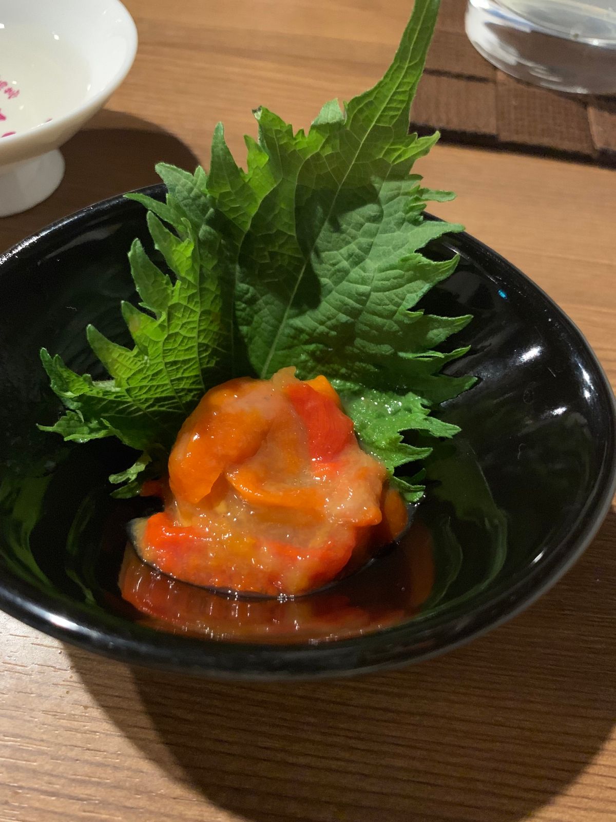 ばくらい、としろ等の珍味にオススメしてもらった日本酒を飲んでみた。
また行...