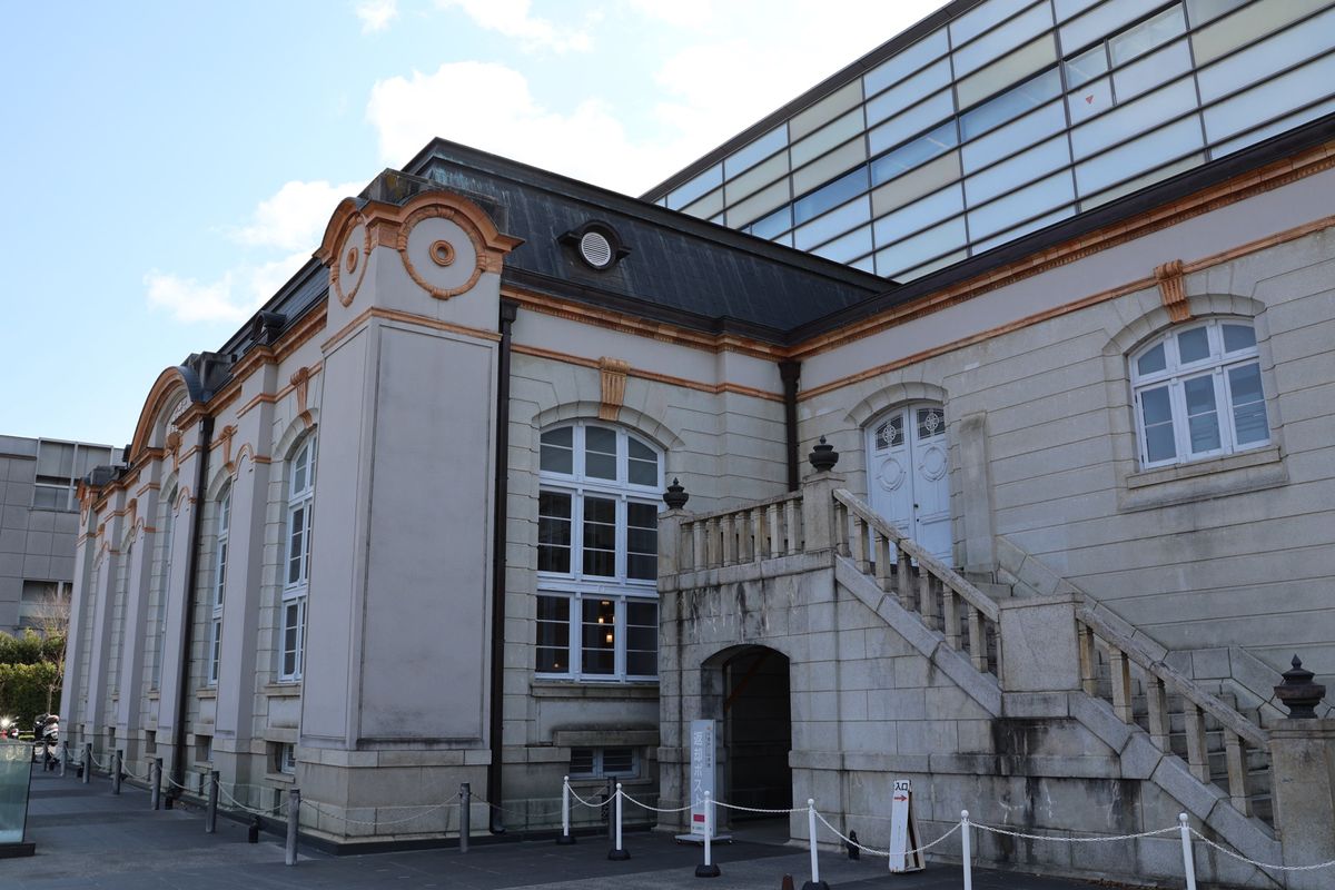 京都府立図書館。なかなか趣きのある建物。