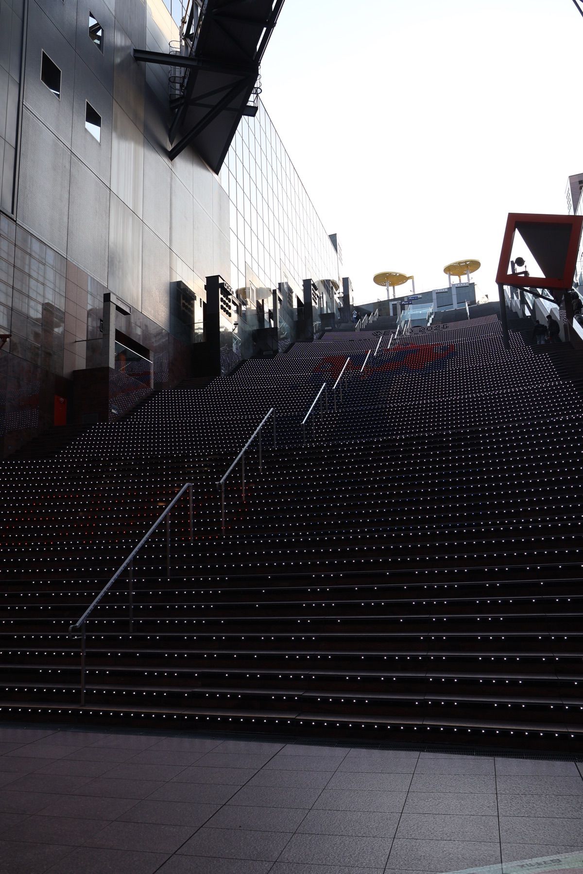 京都駅の大階段