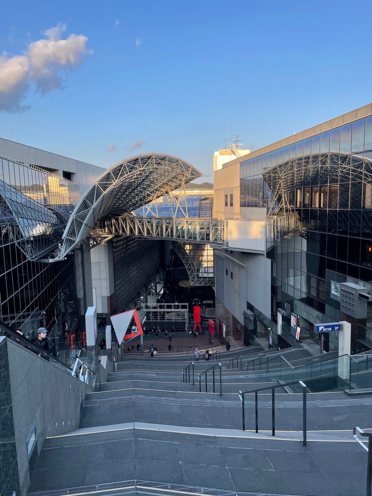 京都駅の大階段