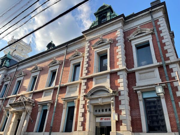 日本・京都府「2025年春・そうだ京都にお花見に行こ！」の写真：郵便局も文化財