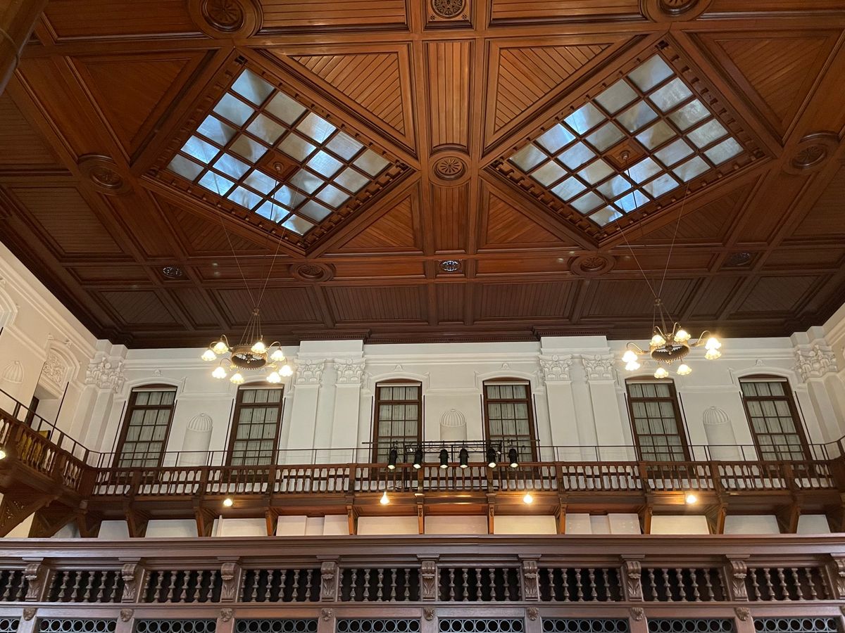 京都文化博物館。煉瓦造りの建物。