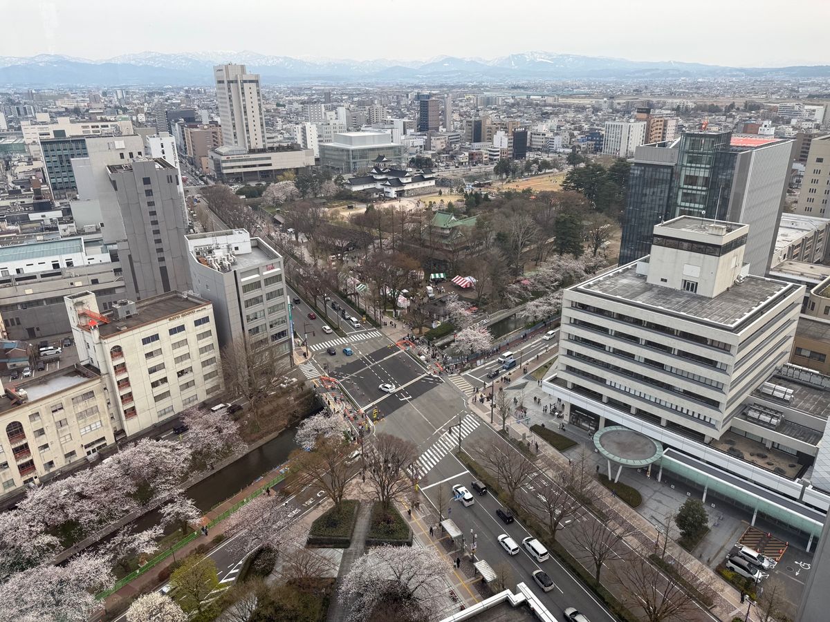立山連峰の迫力が凄かった。今までこんなに山に感動したことない。こんな風景が...