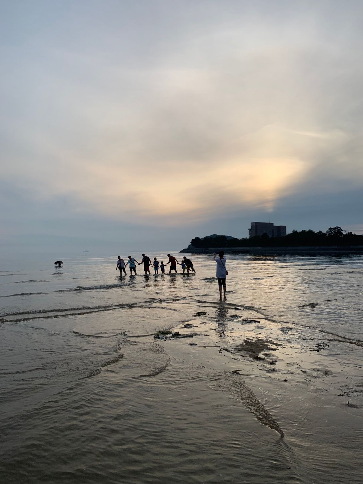 オリーブ色のポスト。ギリシャ風車。日本のウユニ塩湖と呼ばれる父母ヶ浜。この...