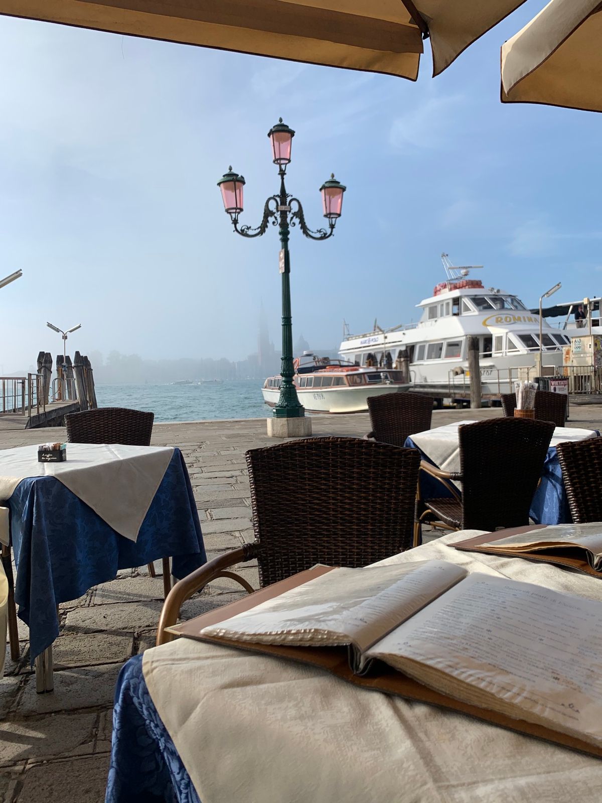 憧れのヴェネツィア。生きてる内に行けて良かった。友達の友達のイタリア人の方...