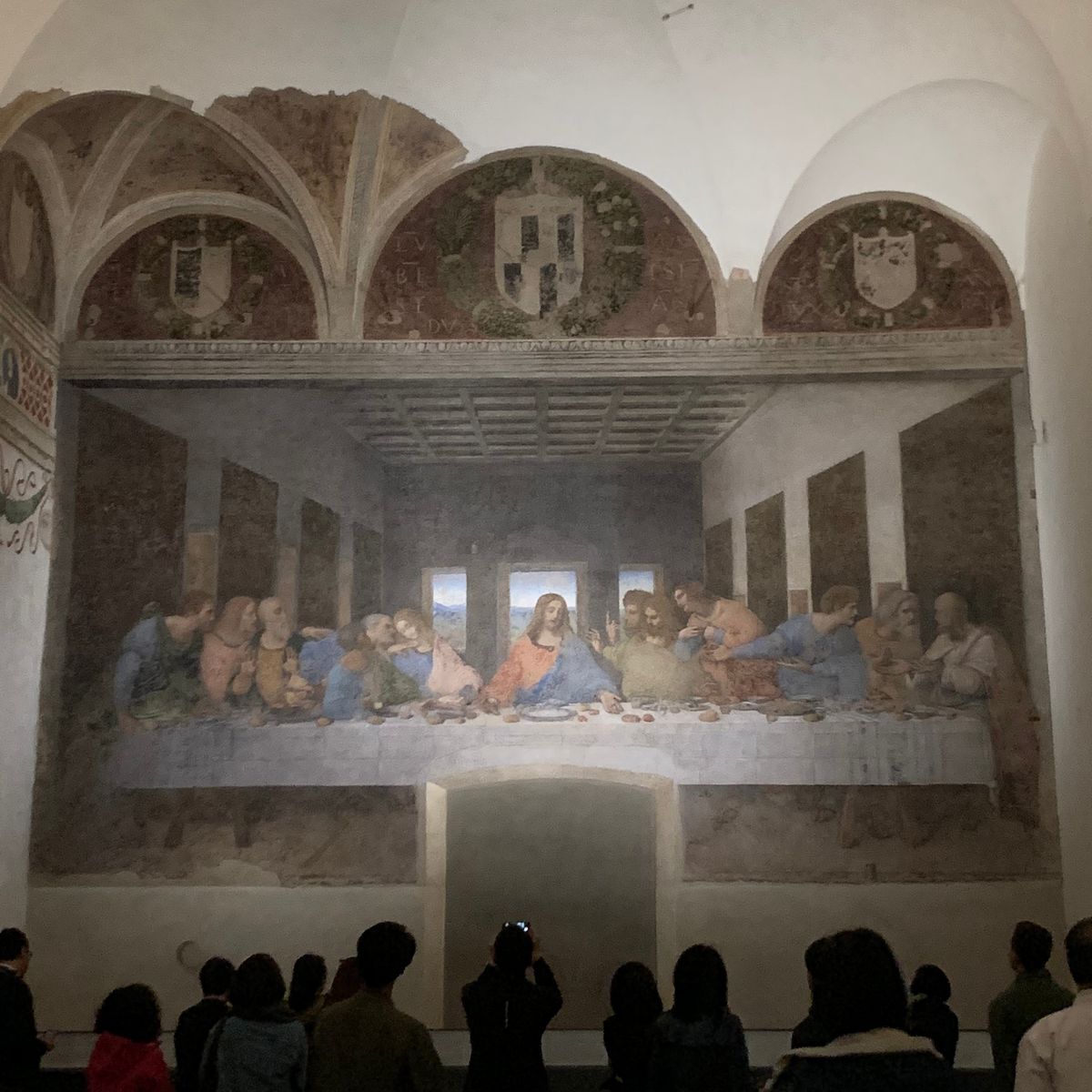 初日はミラノ。ドゥオーモが目に入った瞬間、息をのんだ。圧巻。最後の晩餐も想...