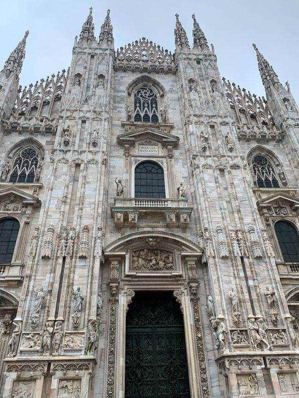 イタリア・ナポリ「2019イタリア(ミラノ、ヴェネツィア、フィレンツェ、ナポリ、ローマ)」の写真：初日はミラノ。ドゥオーモが目に入った瞬間...