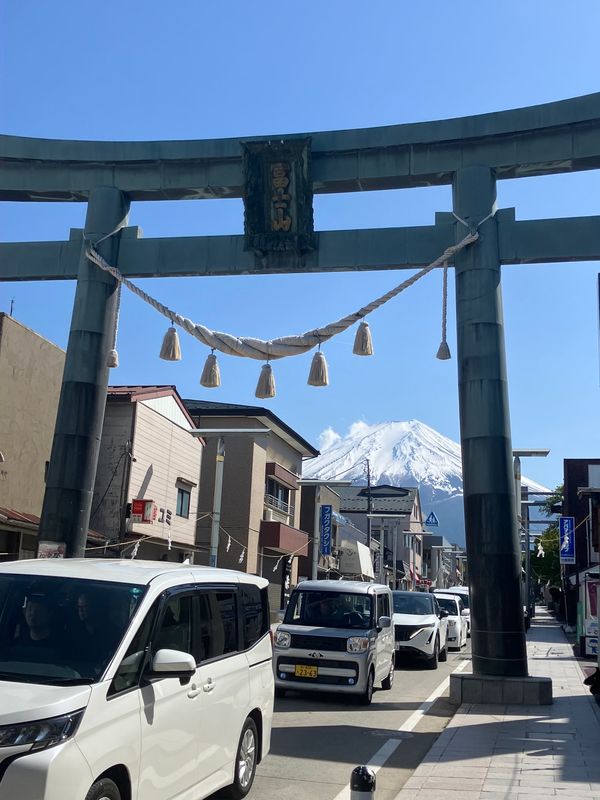 日本・山梨県「ドラマロケ地巡り山梨県と栃木県、福島県🚗の旅」の写真：【撮影場所】
山梨県 富士吉田市 金鳥居...