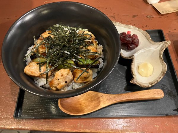 日本・山梨県「ドラマロケ地巡り山梨県と栃木県、福島県🚗の旅」の写真：【撮影場所】
山梨県 甲府市 やきとり鳥...