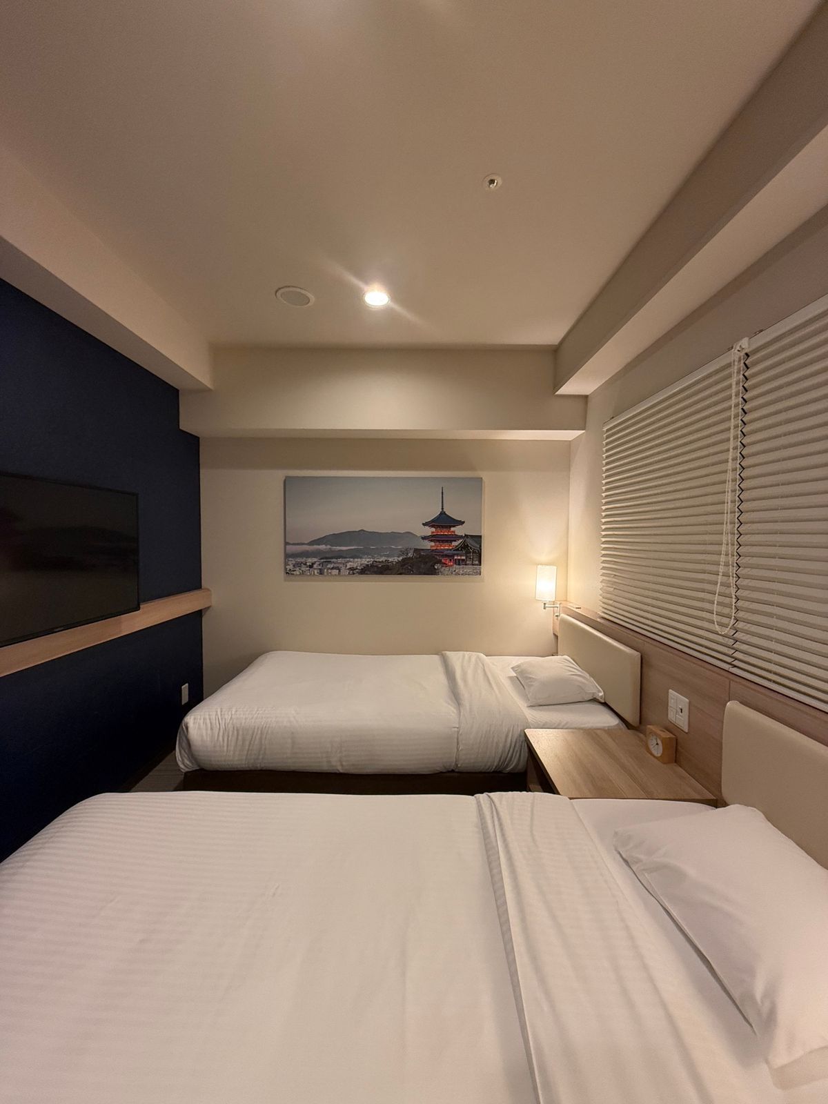 1泊目の宿泊先
立地かなりよし！
でも訪日観光客しかいなかった
パジャマは...