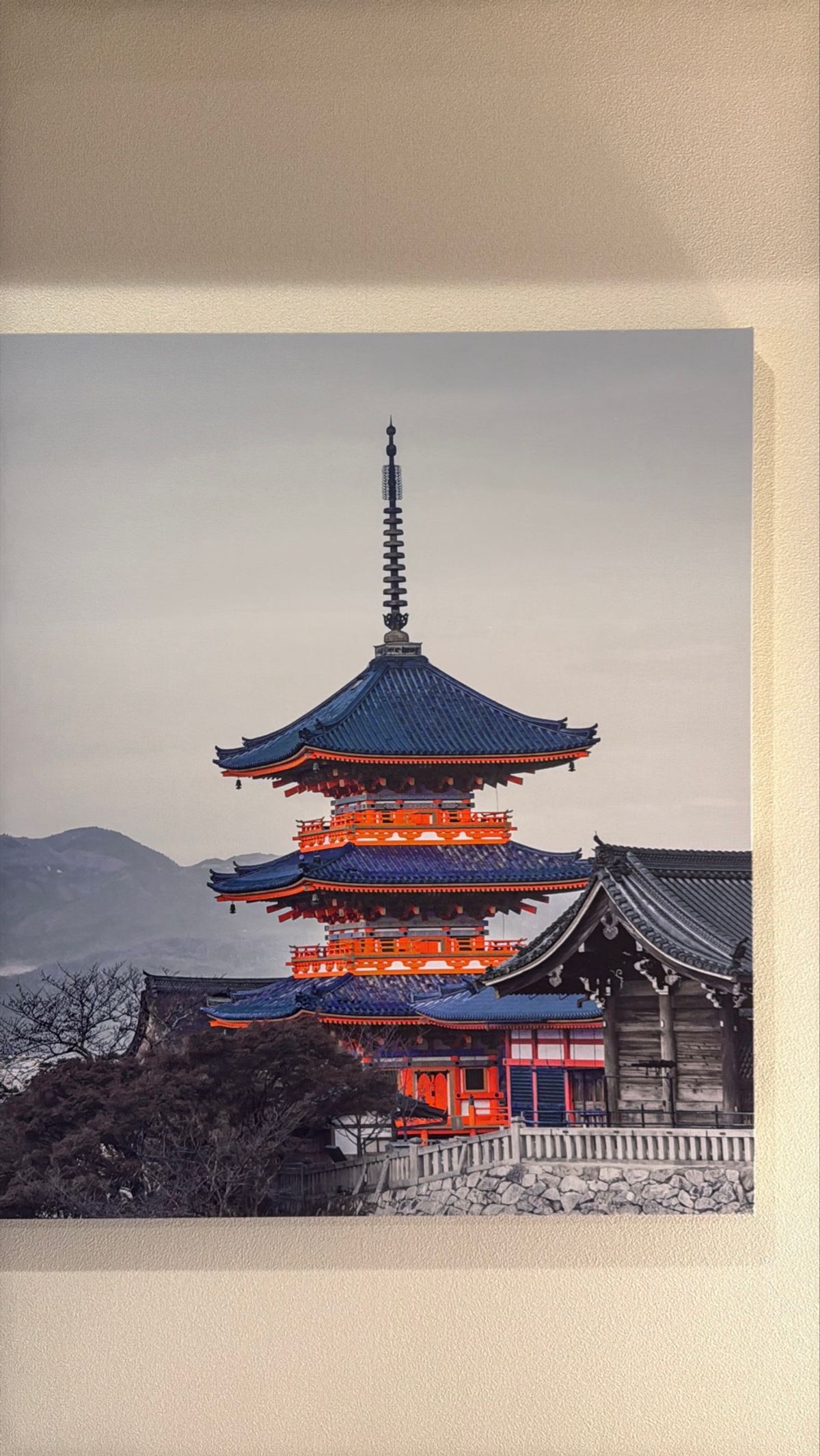 1泊目の宿泊先
立地かなりよし！
でも訪日観光客しかいなかった
パジャマは...