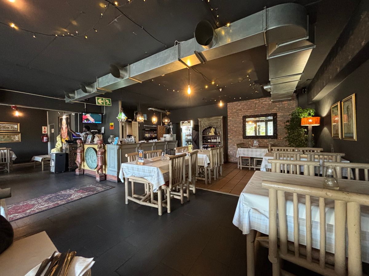 The Indian Ovenというインド料理店で夕食を摂りました。本格的...