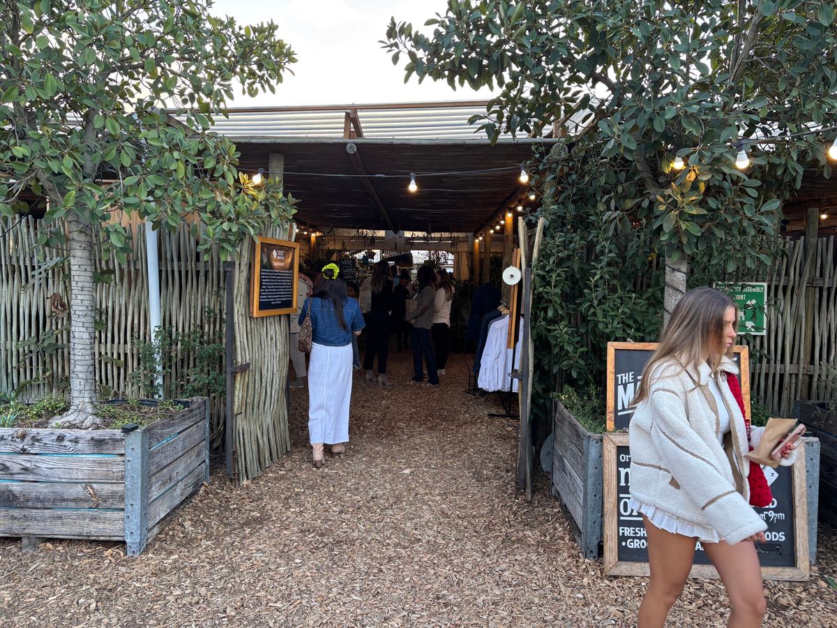 Oranjezicht City Farm Marketに行きました。雑貨...