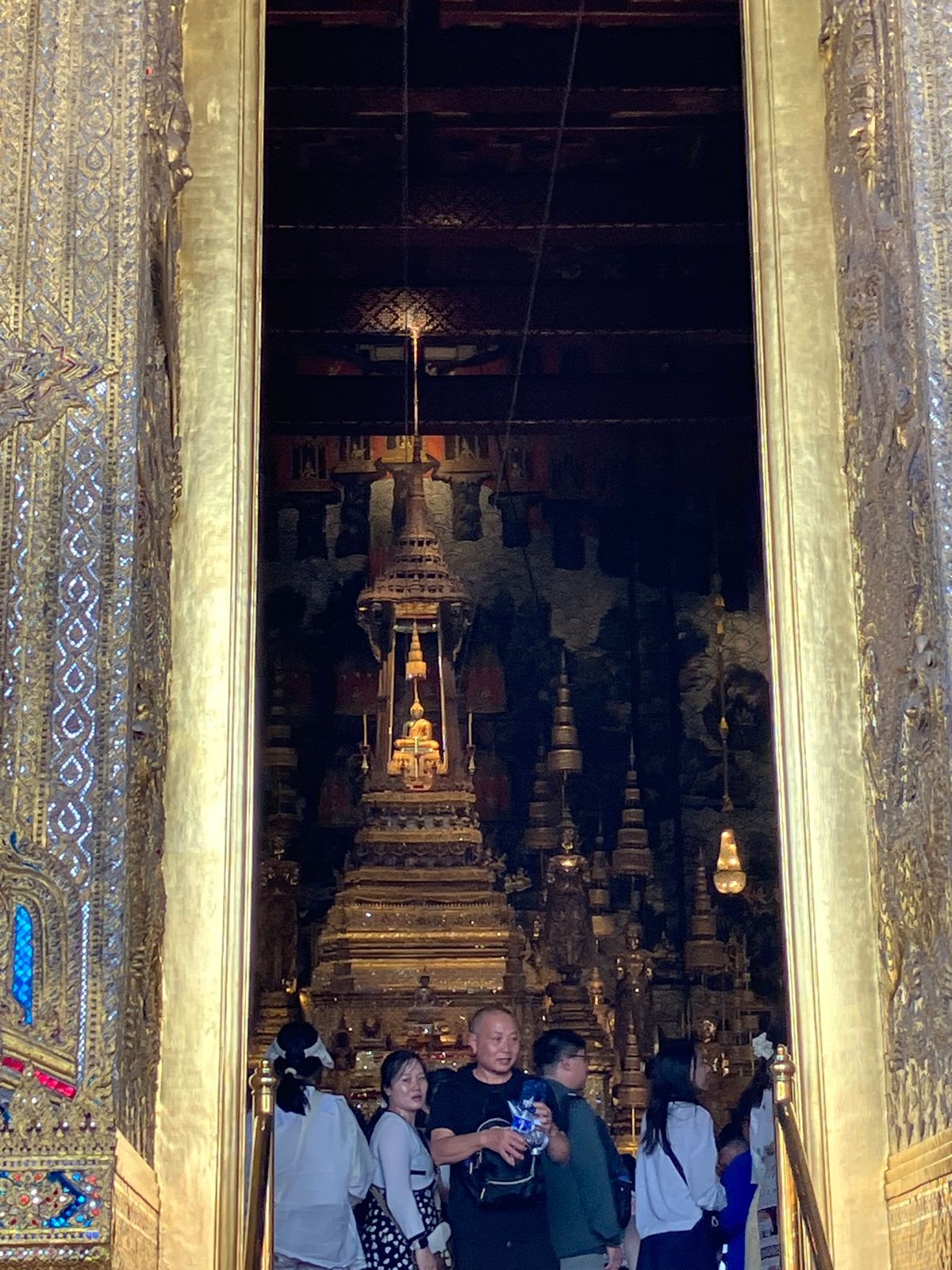 王宮、ワットプラケオ、ワットポー
隣接しているので一気に観光を。
そのまま...