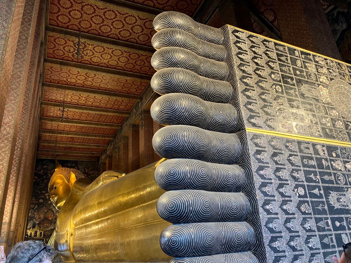 王宮、ワットプラケオ、ワットポー
隣接しているので一気に観光を。
そのまま...