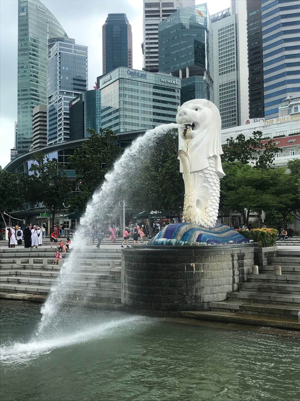 シンガポール
1day ツーリストパスを買い、市内へ。
乗り物は全てツーリ...