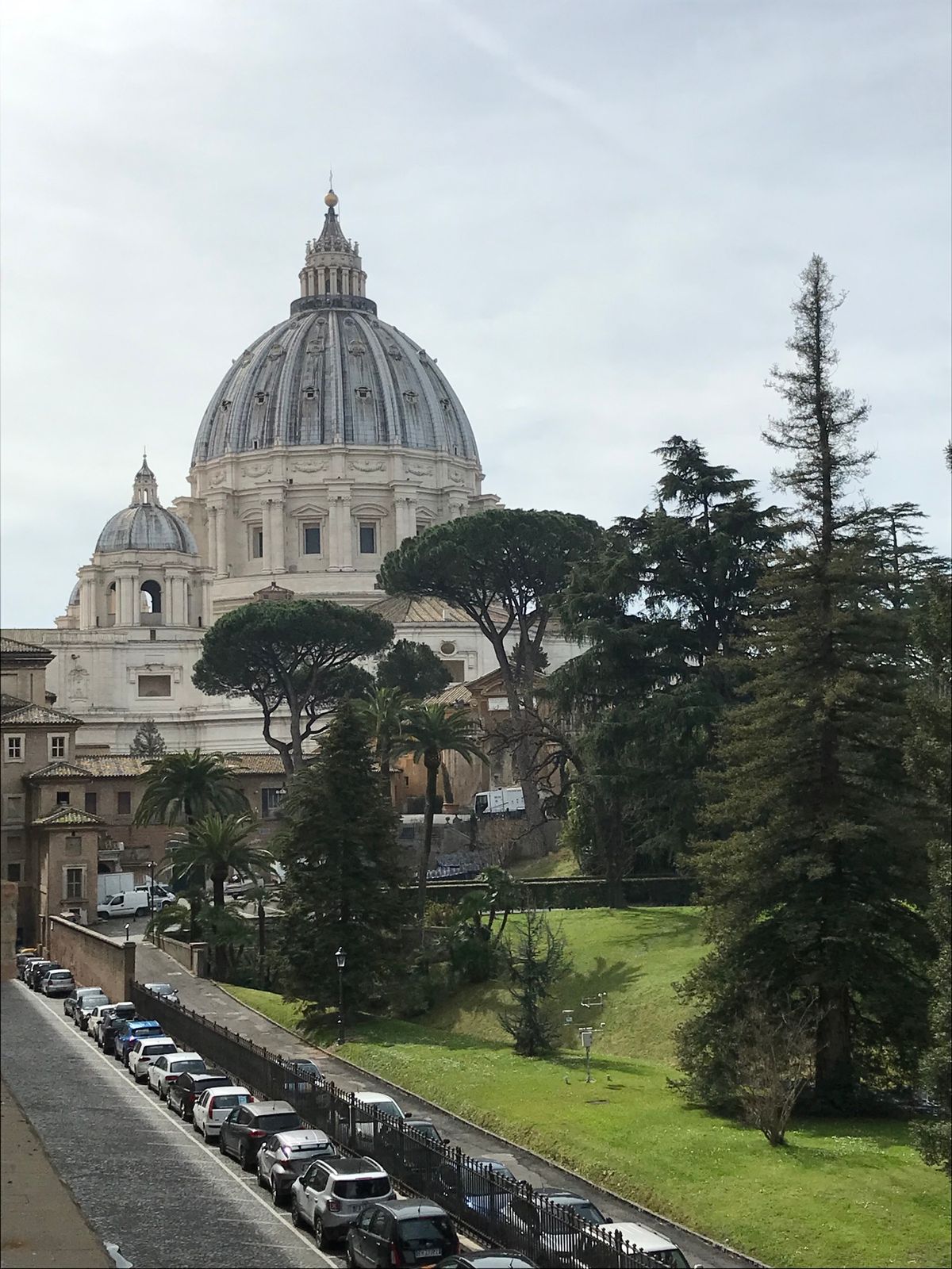 バチカン美術館
サン・ピエトロ大聖堂
とにかく圧倒された。
ダヴィンチコー...