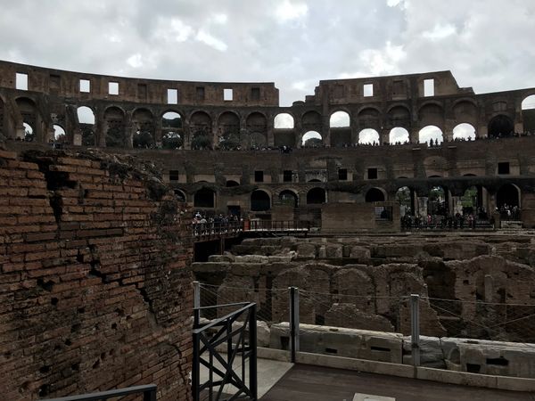 イタリア「ローマ＆ナポリ＆バルセロナ、おまけのシンガポール」の写真：コロッセオ　　　＊Roma pass利用...