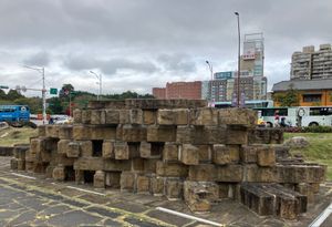 台北府城北門
城壁の跡や古地図も。

撫台街洋楼
統治時代に建てられた洋館。