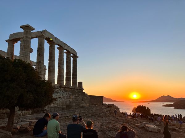 トルコ「イスタンブール&アテネ」の写真：ポセイドン神殿(スニオン岬)
夕陽の有名...