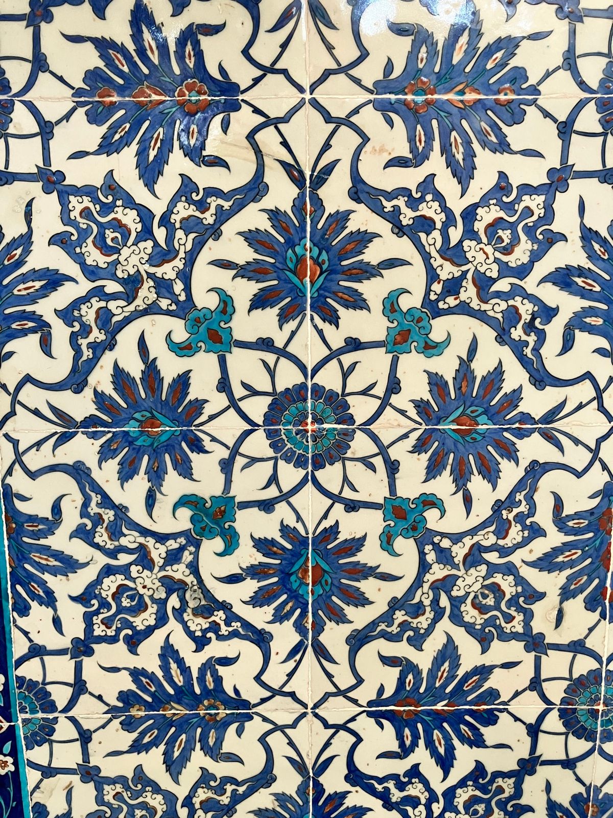 リュステム パシャ モスク
イズニックタイルがとても素晴らしいモスクです。...