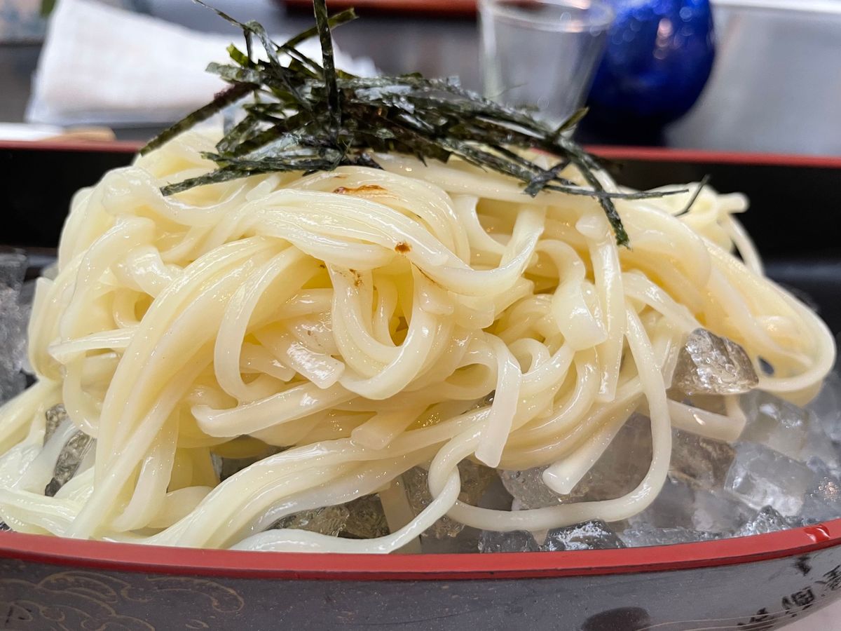 駅前の金剛で食事。
お刺身、ほたるいか美味しかった