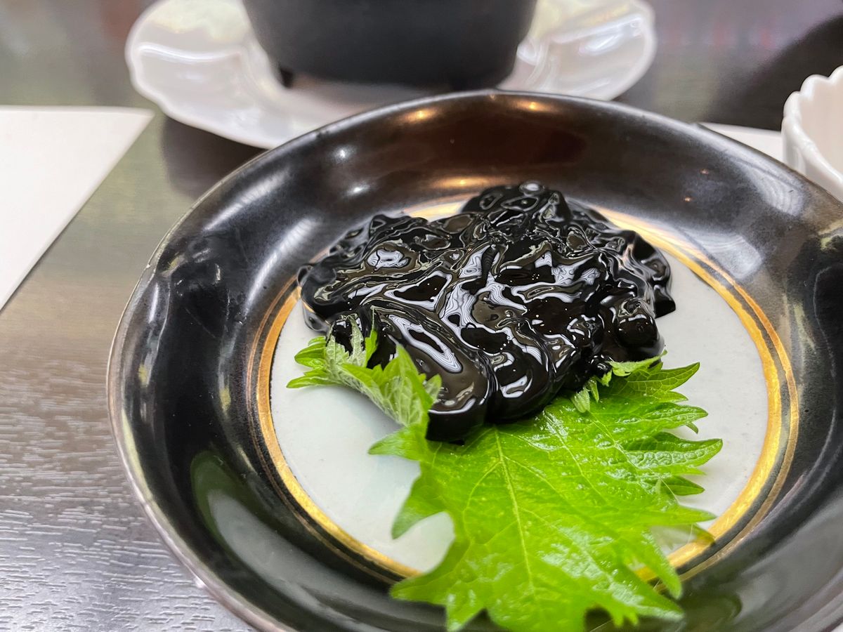 駅前の金剛で食事。
お刺身、ほたるいか美味しかった