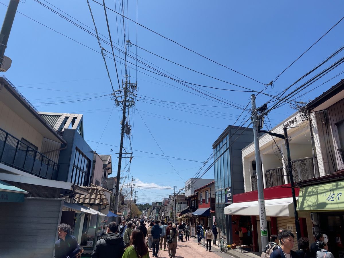 軽井沢では旧軽井沢銀座をぶらぶらと