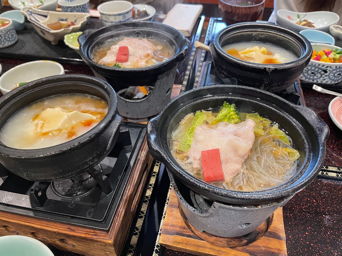 朝食はこんな感じ。