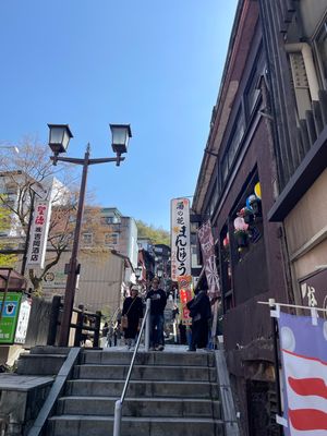 水沢観音から伊香保温泉へ。伊香保温泉の温泉街は階段！365段の階段を登って...