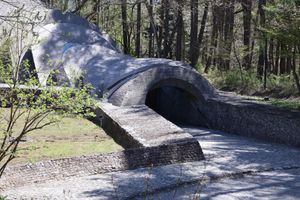 ランチの後は中軽井沢へ。石の教会も見ました。ハルニレテラスで一休み。