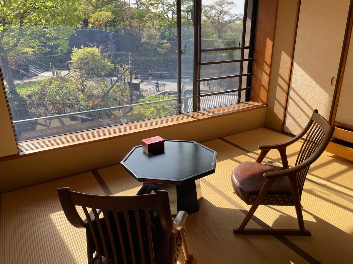 今回宿泊したのは石段の麓にある温泉旅館「お宿玉樹」、とてもリーズナブルでホ...