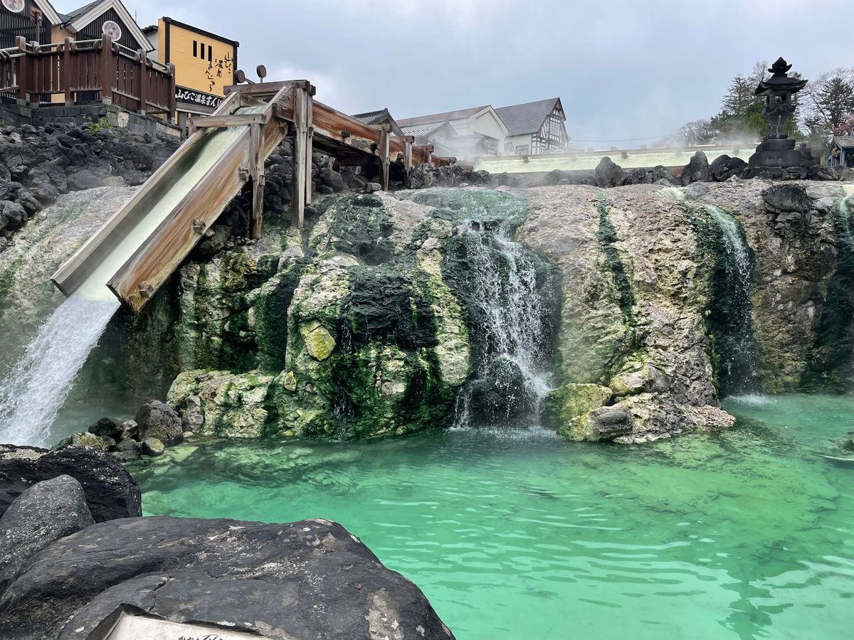 草津温泉に到着。名所の湯畑。