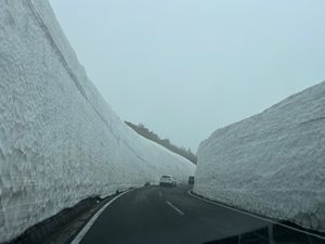 蔵王山頂、何も見えず。そして寒い