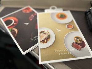 成田-香港便がまさかの4時間の遅延。
ほぼ倍の時間をかけて香港に到着後、す...