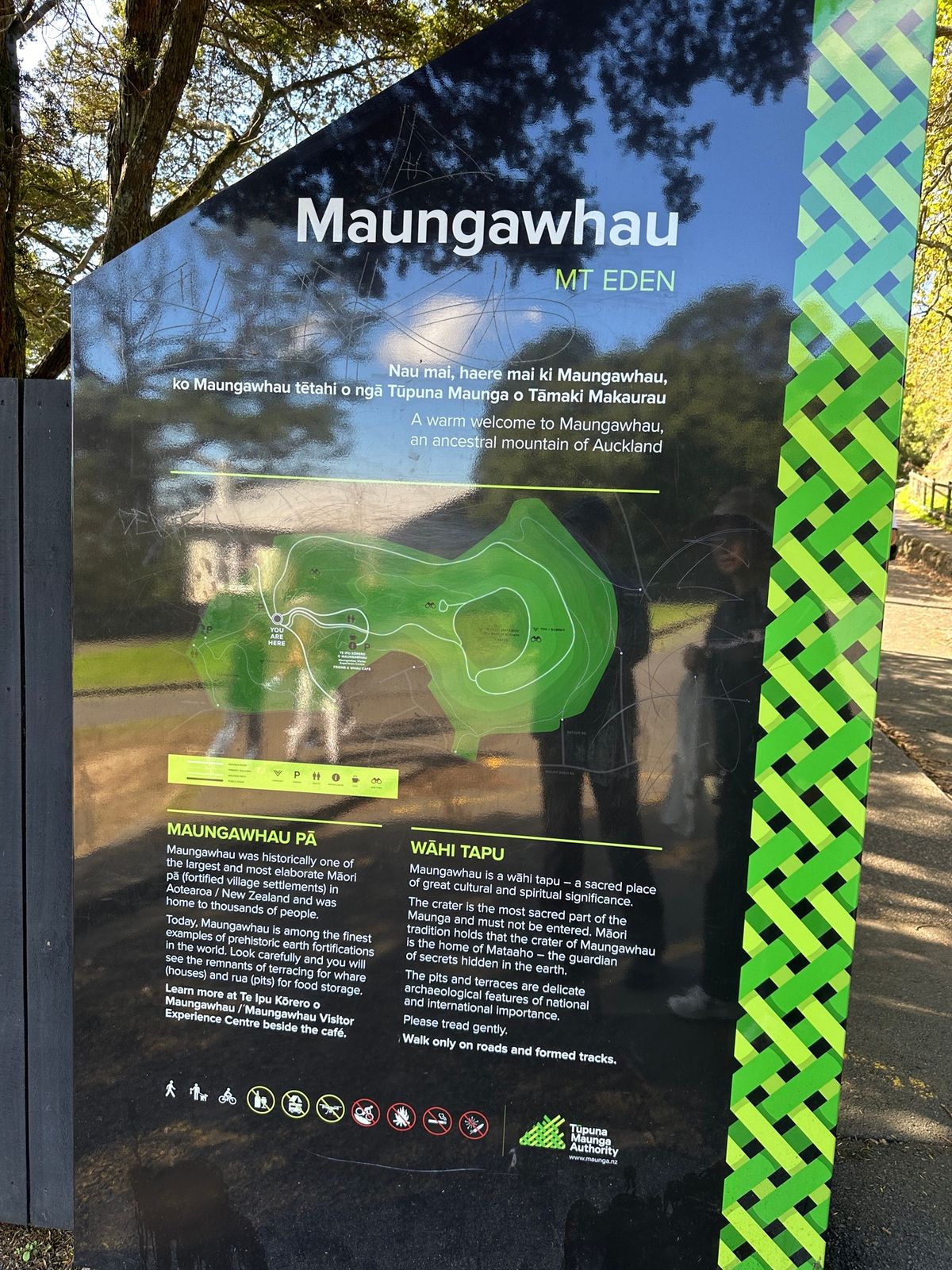 オークランドにあるMt Eden.