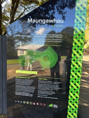 オークランドにあるMt Eden.