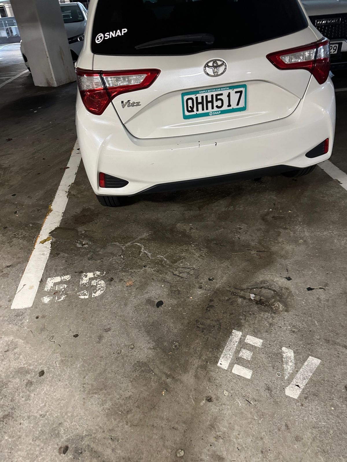 空港でレンタカー借りてオークランド市内へ