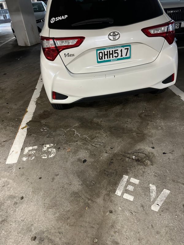 香港・赤鱲角國際機場、Chek Lap Kok International Airport「NRT ✈︎ HKG ✈︎ ACL ✈︎ SYD ✈︎ HND」の写真：空港でレンタカー借りてオークランド市内へ