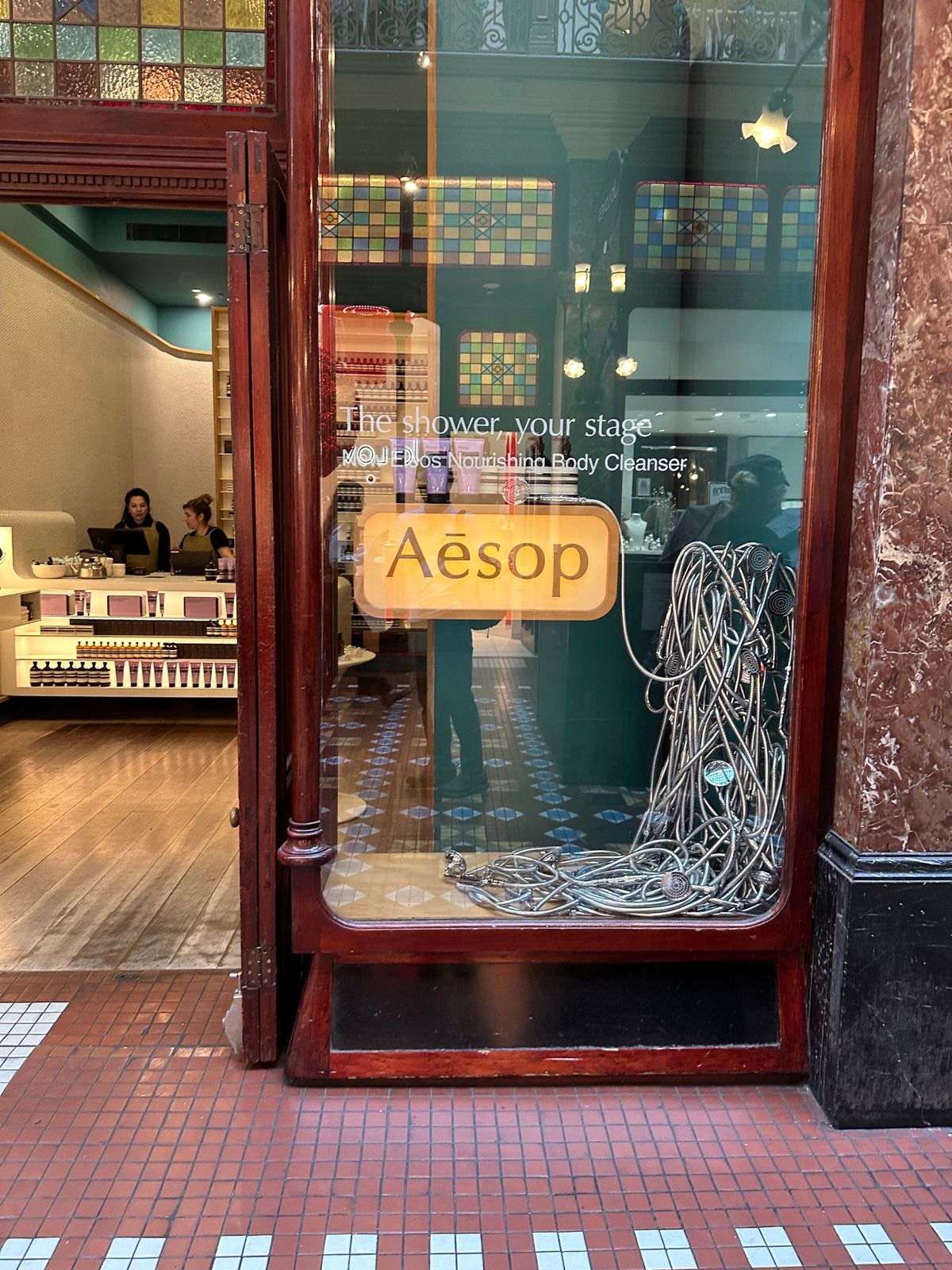 PITT Stを通ってロックスへ向かう