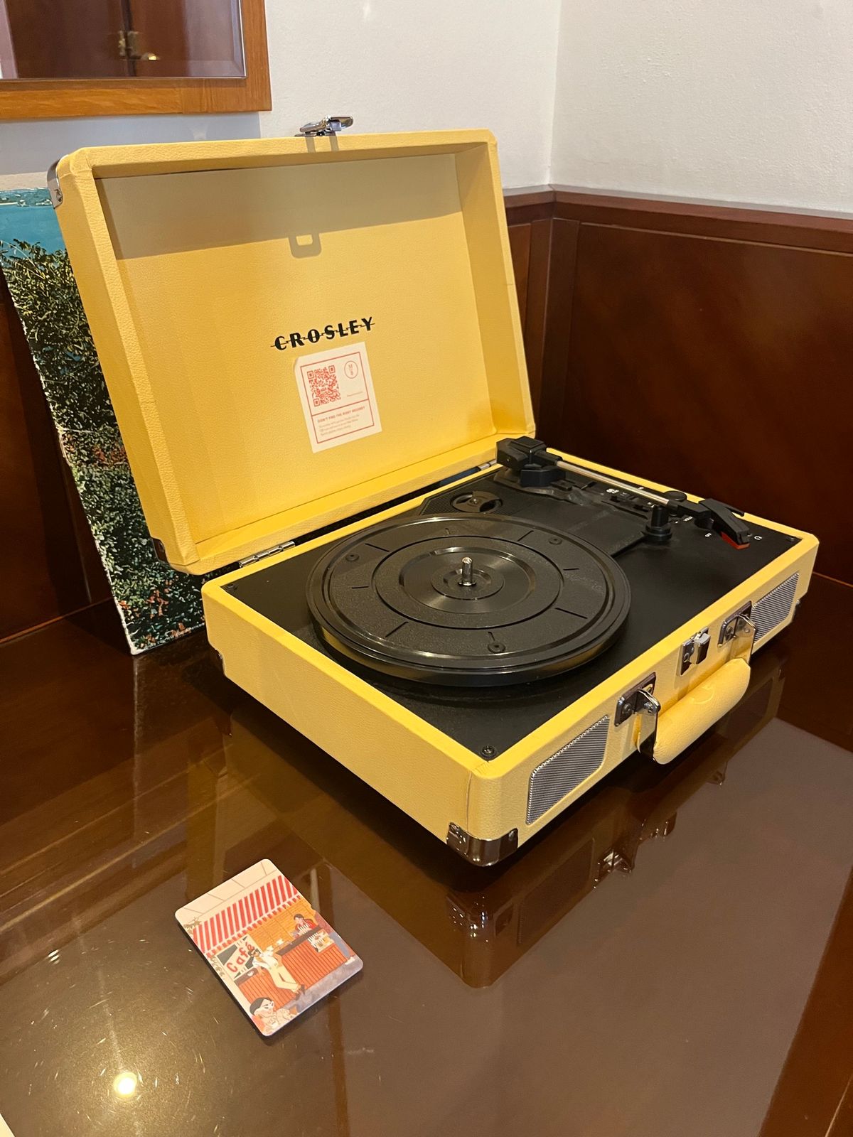 4日目はホテルで朝ごはんをゆっくり食べて、またミラノに移動、ホテルのお部屋...