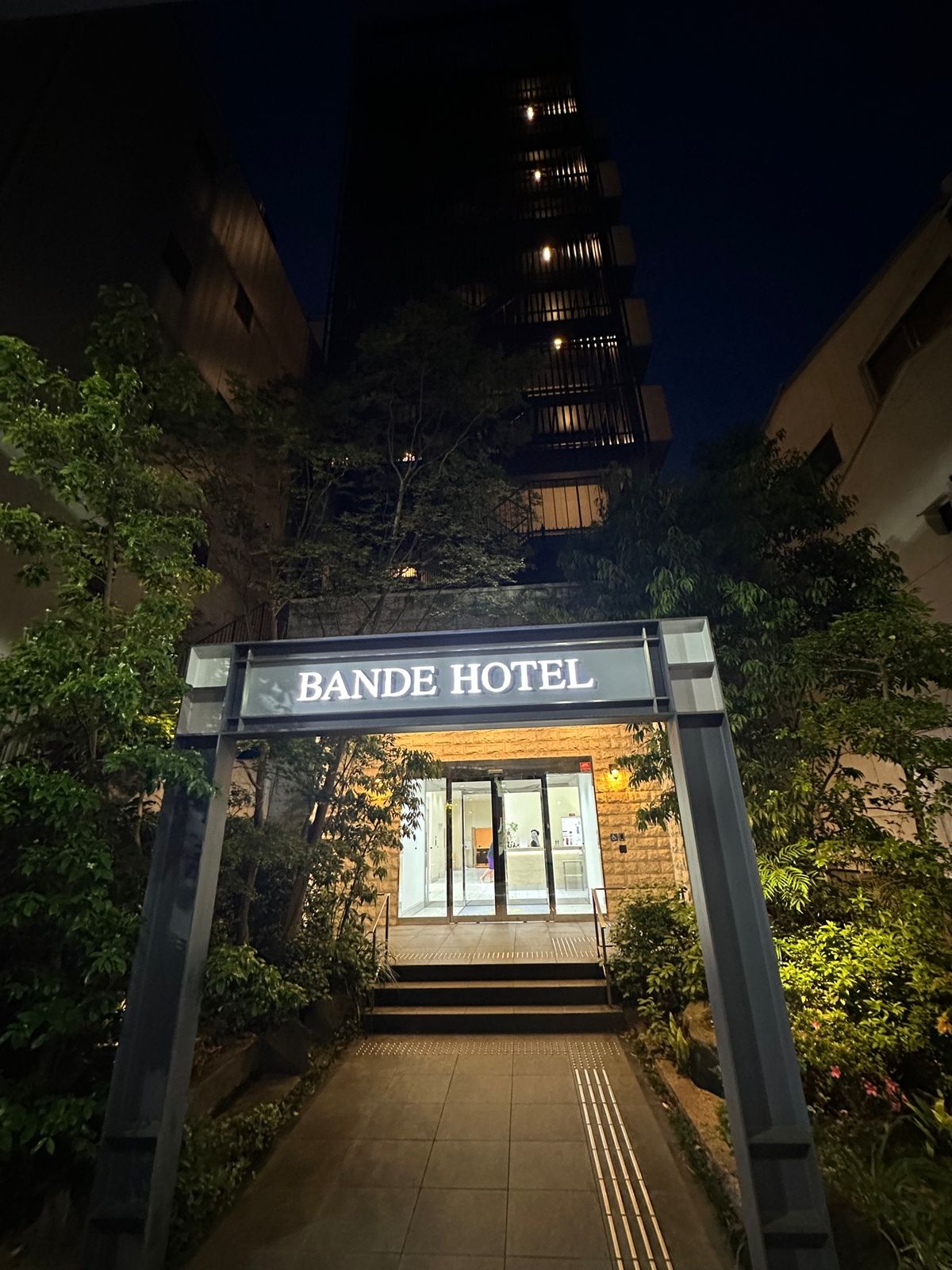 ラーメン OSAKA 百名店 のかしや
スーパーたこ焼きはホテルで