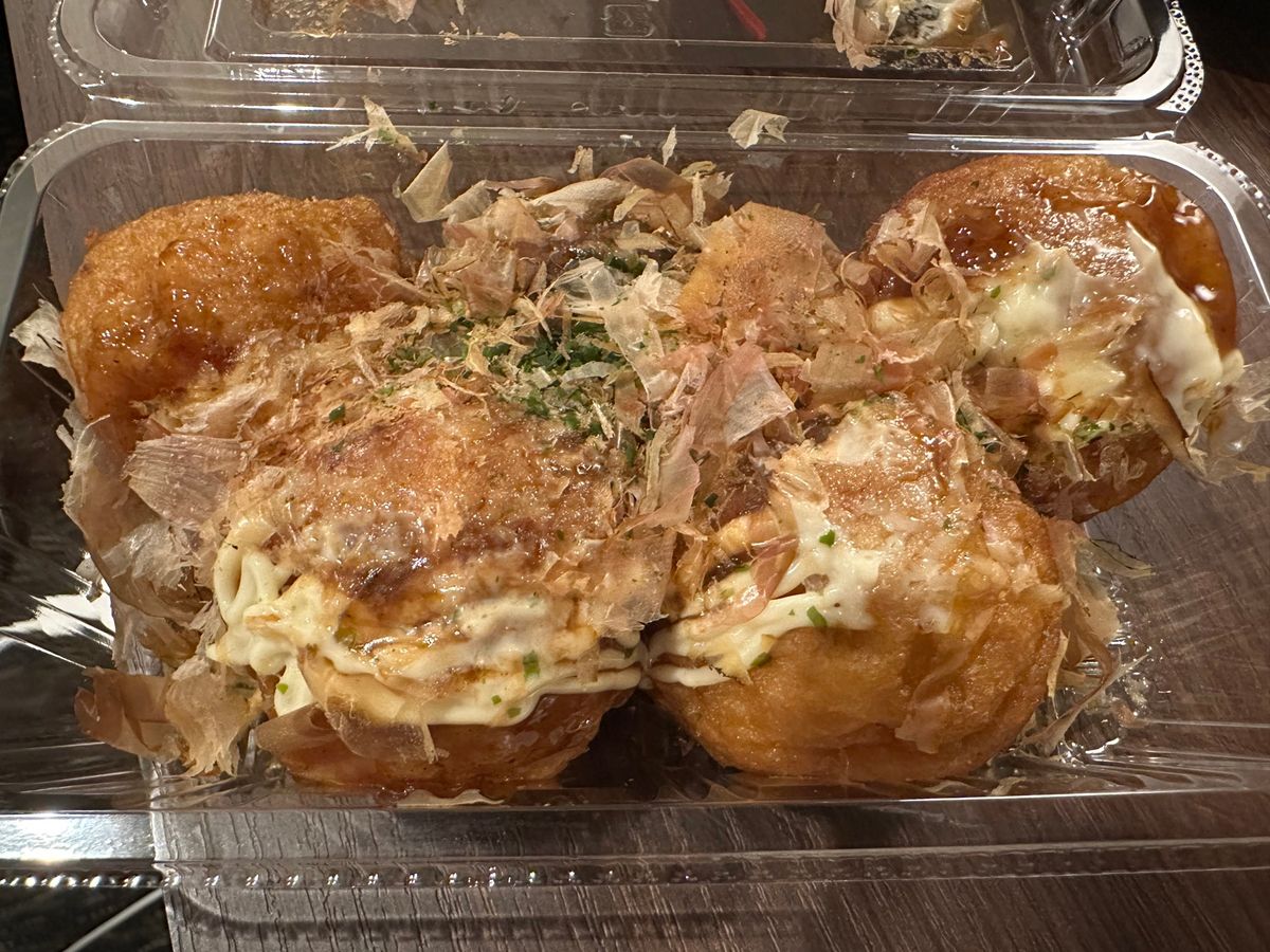 ラーメン OSAKA 百名店 のかしや
スーパーたこ焼きはホテルで