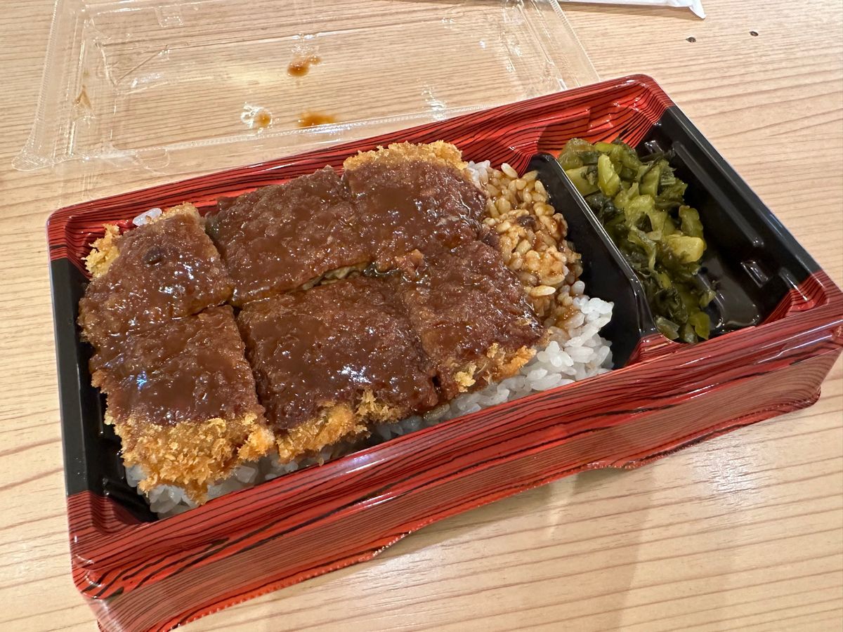 22日
姫路グルメはえきそば、播磨にくてん焼そば、姫路玉子焼き、加古川かつ...