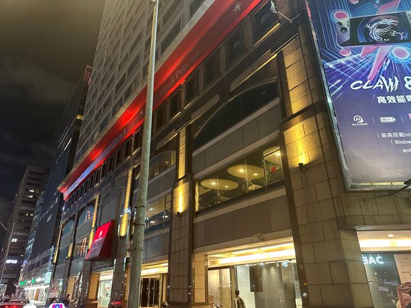 台湾・台北「台湾出張」の写真：6/16
台北移動でPM仕事
夜はホテル...