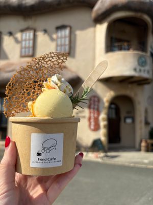 ささ季さんとFond Cafeさんというクライアントさん訪問
ささ季さんは...