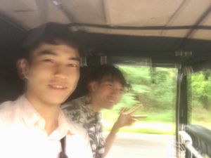 夜行バスでパガンへ
トゥクトゥクの人から一日弾丸ツアーしてもらおう笑
ロバ...