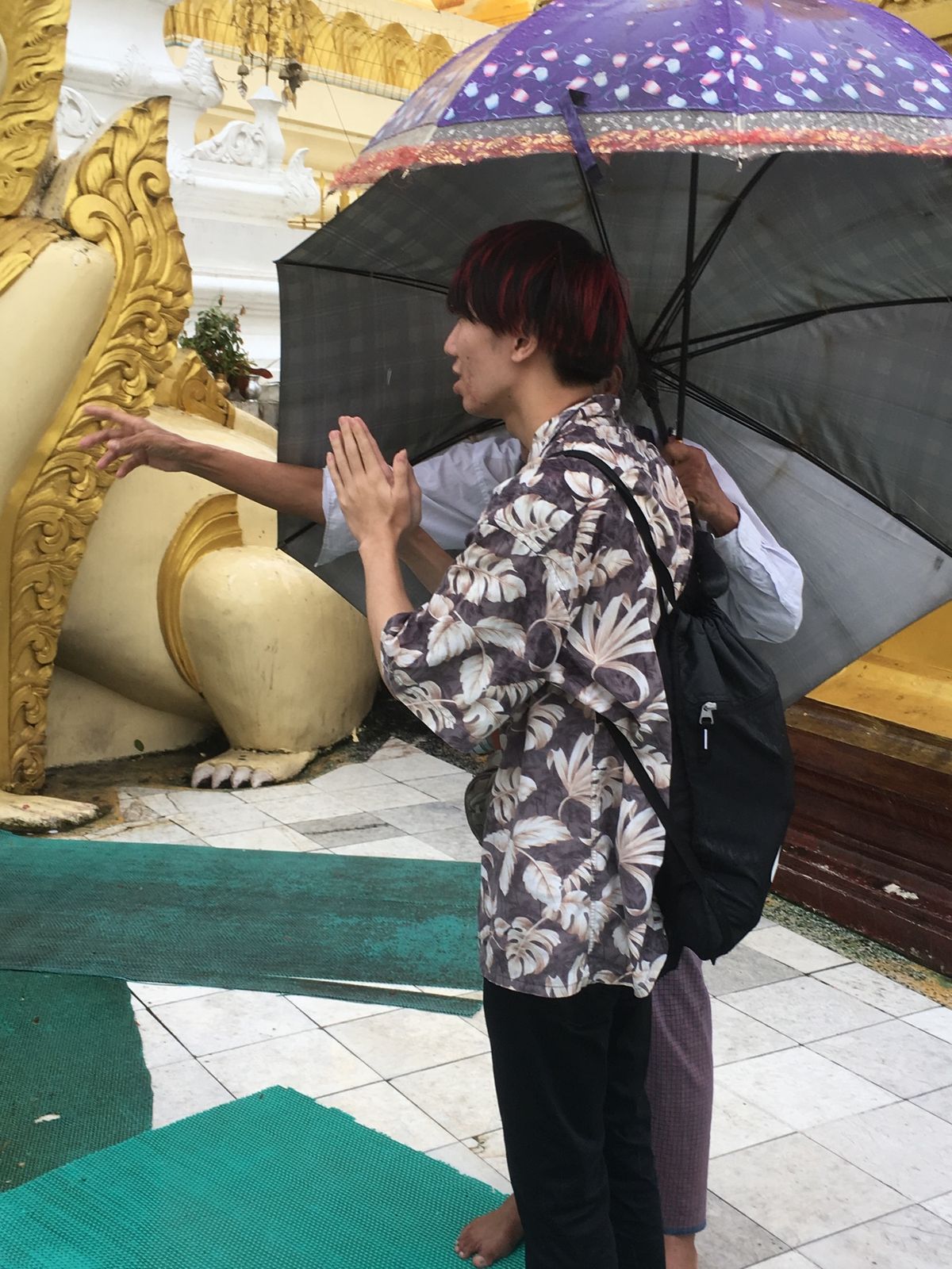 シュエダゴン パゴダ③
中のしきたりとか、お参りのしかたレクチャーされまし...